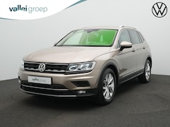 Volkswagen Tiguan - 1.4 TSI 150 pk DSG ACT Highline | Trekhaak | Discover Pro | Achteruitrijcamera | Adaptive