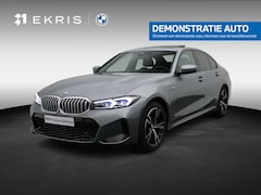BMW 3-serie - Sedan 330e M Sportpakket | Comfort Pack | Trekhaak | Schuifdak | 18''