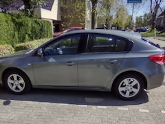 Chevrolet Cruze - 1.6 LT