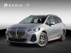 BMW 2-serie Active Tourer - 230e xDrive M Sportpakket | Travel Pack | Innovation Pack | Panoramadak | Trekhaak