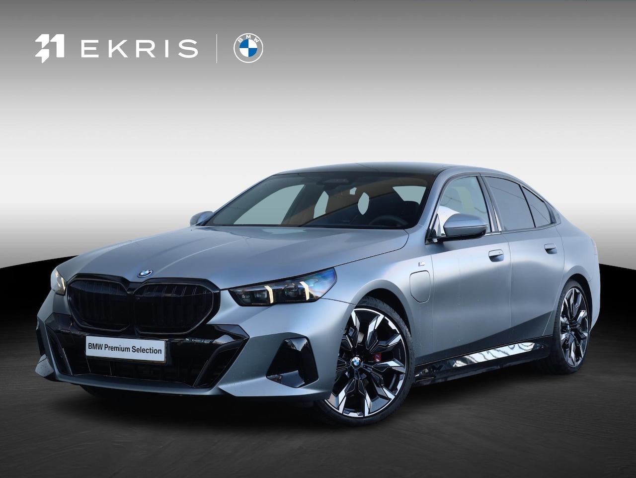 BMW 5-serie - 530e M Sport Edition M Sportpakket Pro - Elektrische Trekhaak - Panoramadak - Stoelventila - AutoWereld.nl