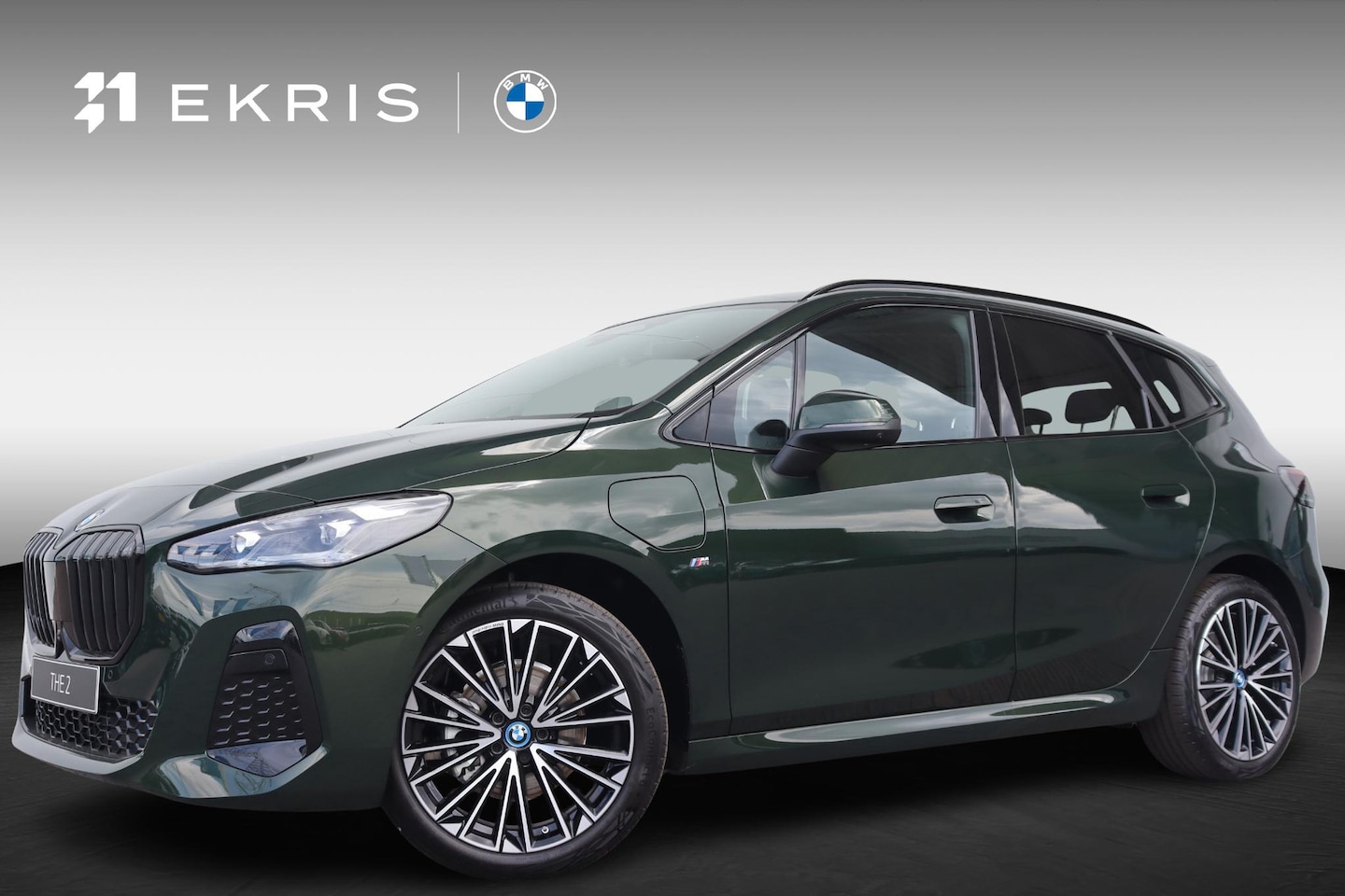 BMW 2-serie Active Tourer - 225e xDrive | M Sportpakket / Trekhaak / Driving Assistant Professional / Head-up / Rondom - AutoWereld.nl