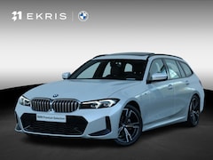 BMW 3-serie Touring - 318i M-Sportpakket / Achteruitrijcamera / Trekhaak / Panoramadak / Stoelverwarming / 18''