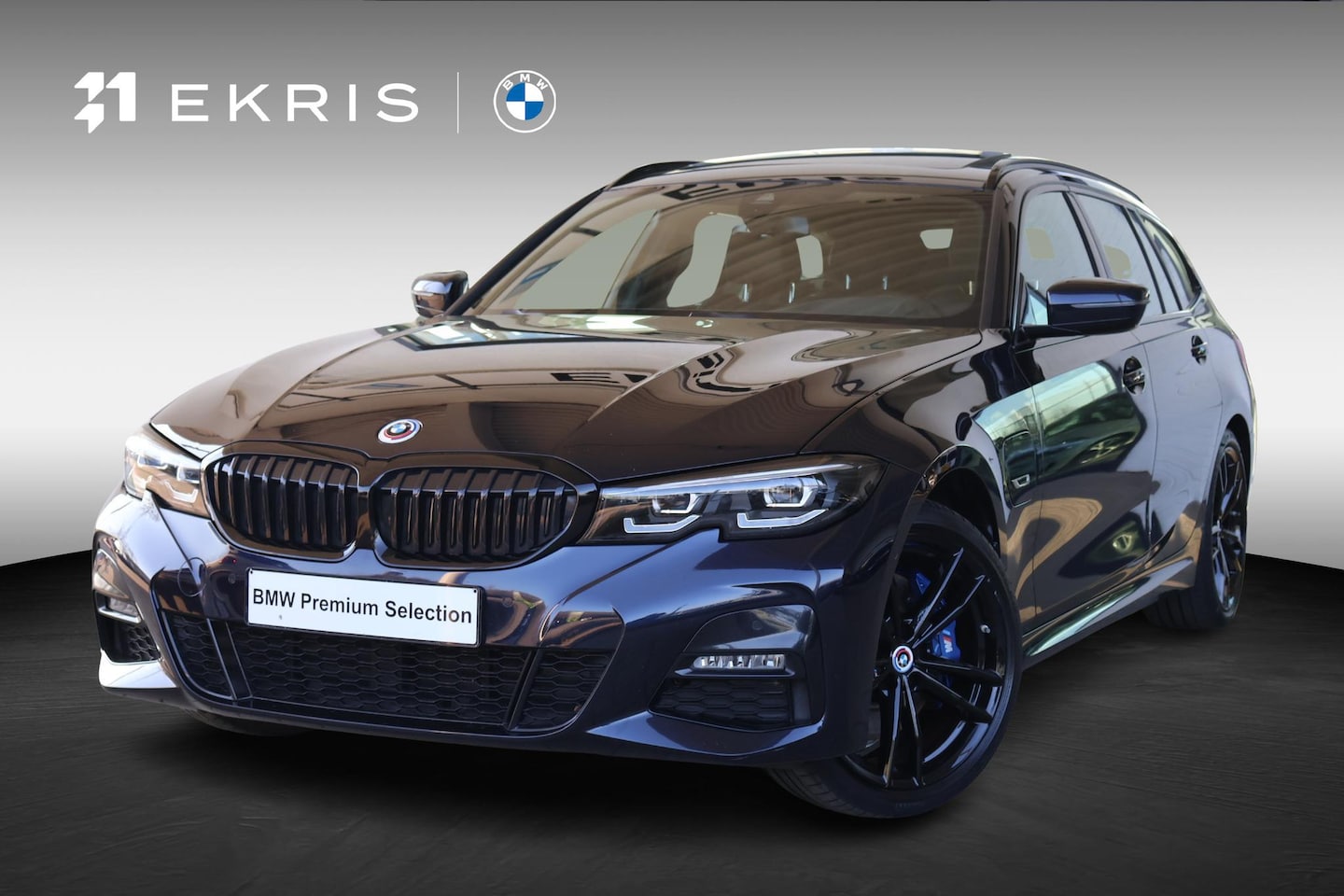 BMW 3-serie Touring - 330e | M Sport Plus | Individual Nachtblau metallic | Glazen Panoramadak | Trekhaak Elektr - AutoWereld.nl