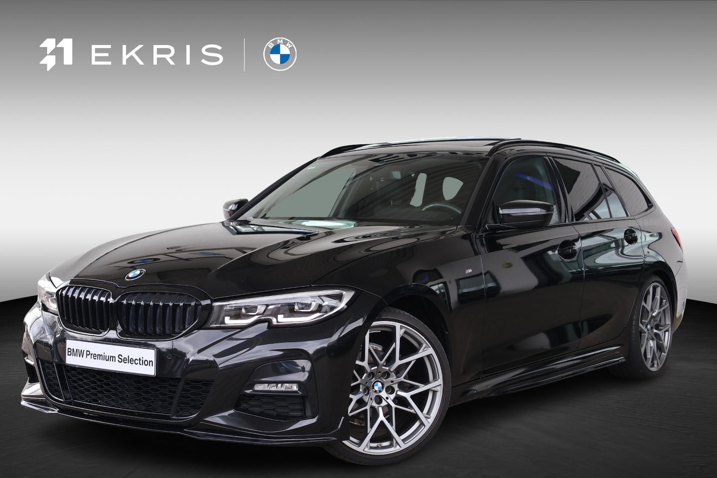 BMW 3-serie Touring - 318i | M Sport | M Performance | 19" M Dubbelspaak | Glazen Panoramadak | Alcantara | Stoe - AutoWereld.nl