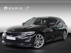 BMW 3-serie Touring - 318i | M Sport | M Performance | 19" M Dubbelspaak | Glazen Panoramadak | Alcantara | Stoe