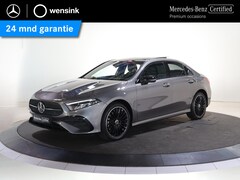 Mercedes-Benz A-klasse - 250 e AMG Line | Night | Multispaaks velgen | Panoramadak | Stoelverwarming | Widescreen |