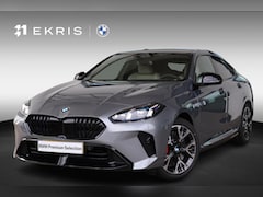BMW 2-serie Gran Coupé - 220 M Sportpakket Pro | Voorstoelen Verwarmd | Stuurwiel Verwarmd | Achteruitrijcamera