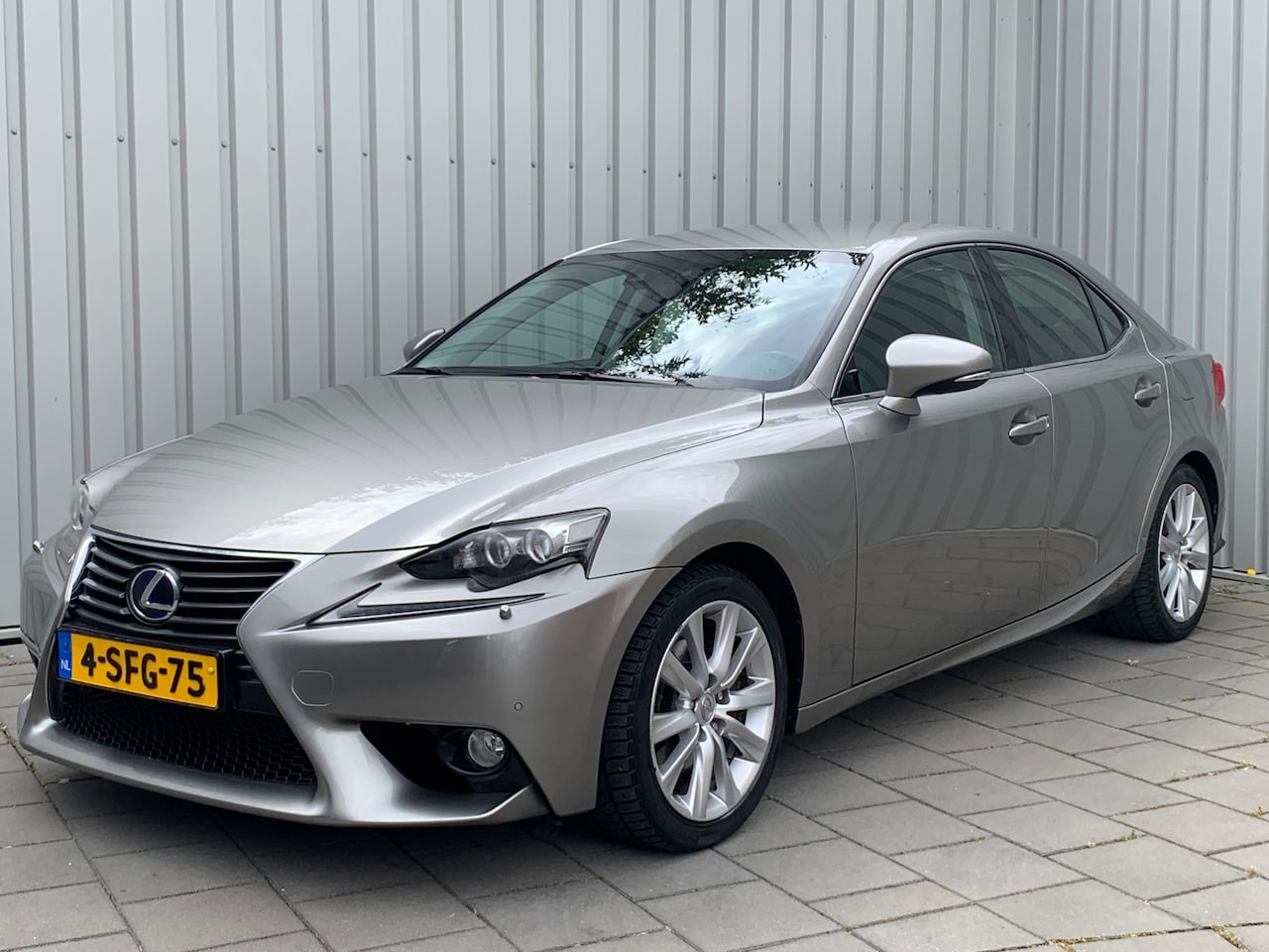 Lexus IS - 300h Edition|Camera|Navigatie|Climate Control| - AutoWereld.nl