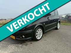 Peugeot 1007 - 1.4 Gentry super leuke auto, apk , garantie en kleine beurt