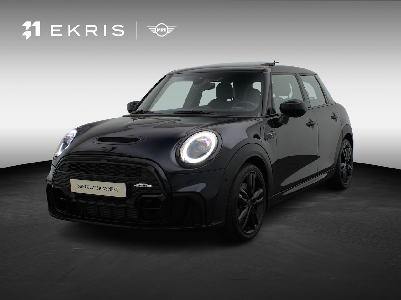 MINI Cooper S - 5-Deurs John Cooper Works + Panoramadak + Leder + LED + 17'' - AutoWereld.nl