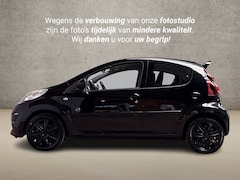 Peugeot 107 - 1.0 Sport (5 DEURS, NAP, AIRCO, TOERENTELLER, SPORTSTOELEN, BLUETOOTH, ELEK RAMEN, SPOILER