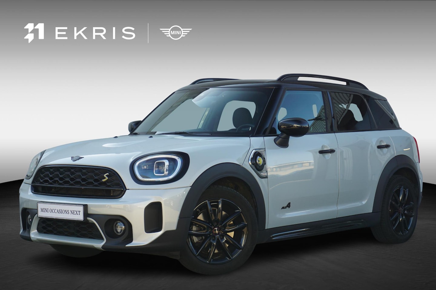 MINI Countryman - SE ALL4 Classic | Comfort Acces | Memorystoelen | Stoelverwarming | Parkeersensoren Achter - AutoWereld.nl