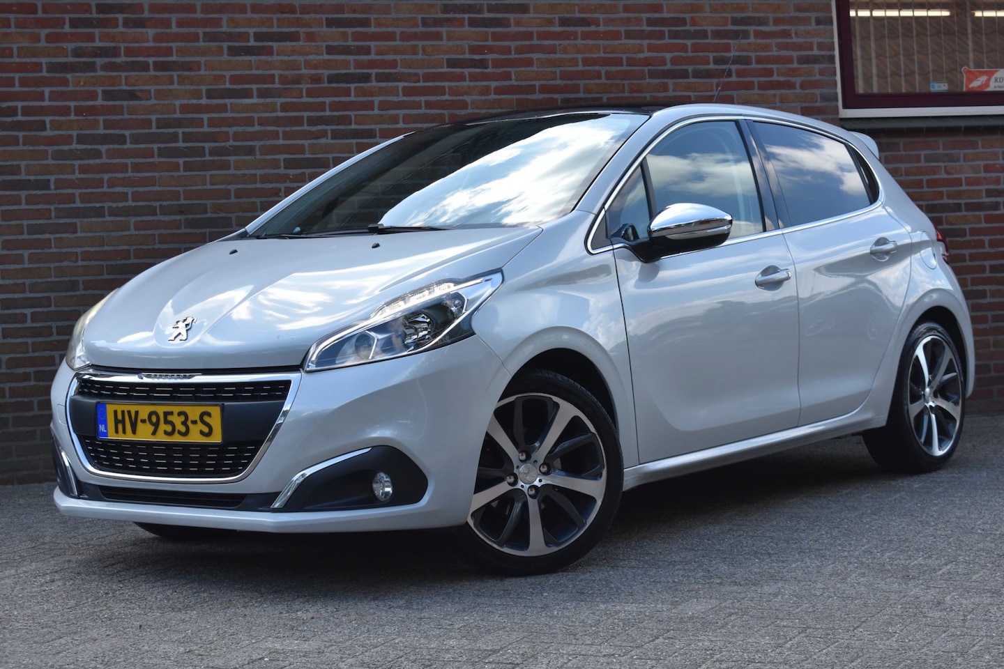 Peugeot 208 - 1.2 PureTech Première '16 Pano Clima Navi Cruise Inruil mogelijk - AutoWereld.nl