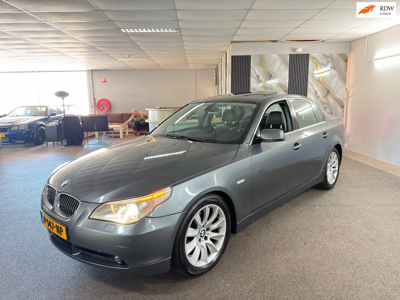 BMW 5-serie - 523i Apk Nieuw,Airco,Cruise,Xenon,Schuifdak,Stoelverwarming,Parksensoren,Lm velgen,2 sleut - AutoWereld.nl