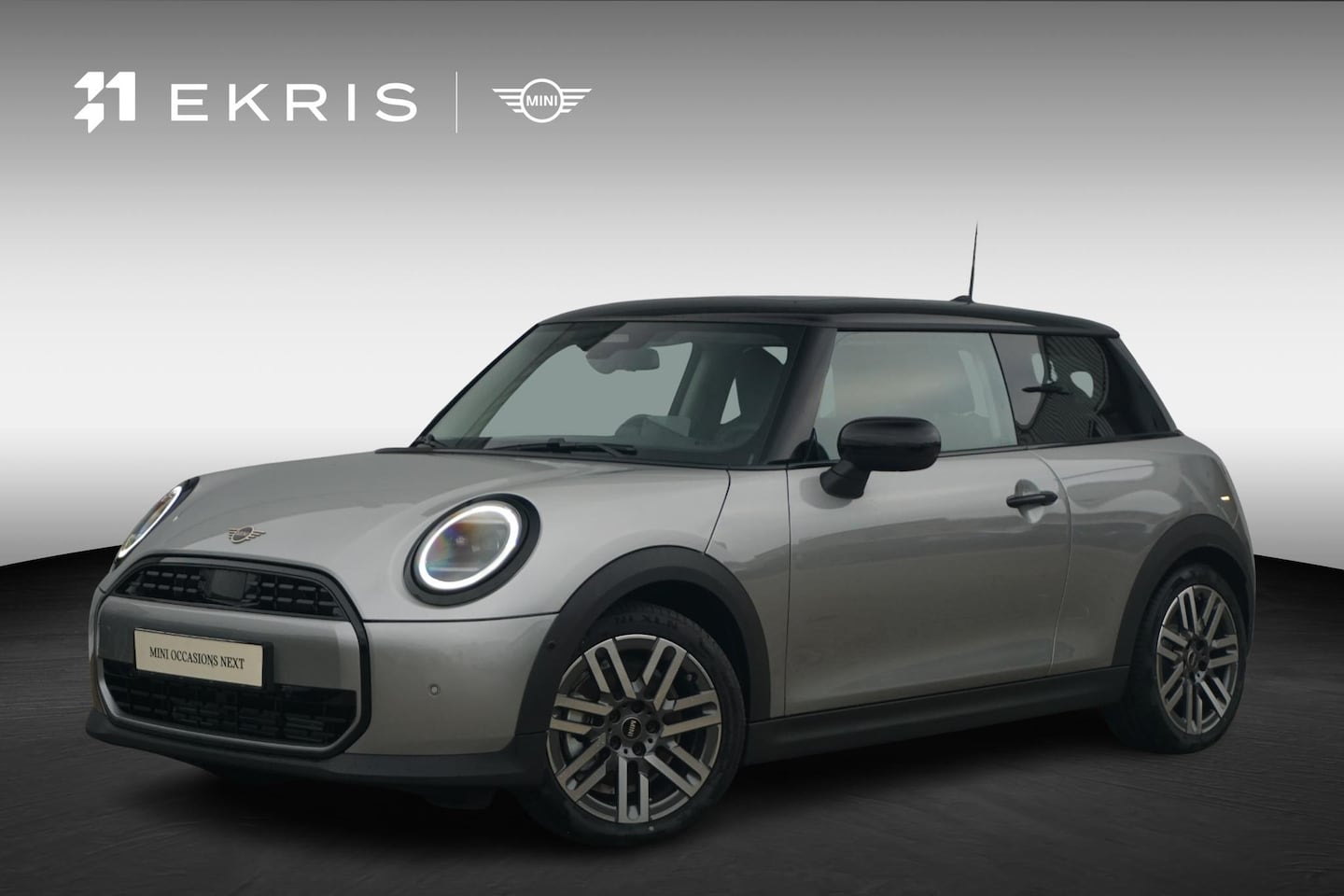MINI Cooper - C Pakket M | Glazen Panoramadak | Stuur- en stoelverwarming | Head-up Display | Comfort Ac - AutoWereld.nl