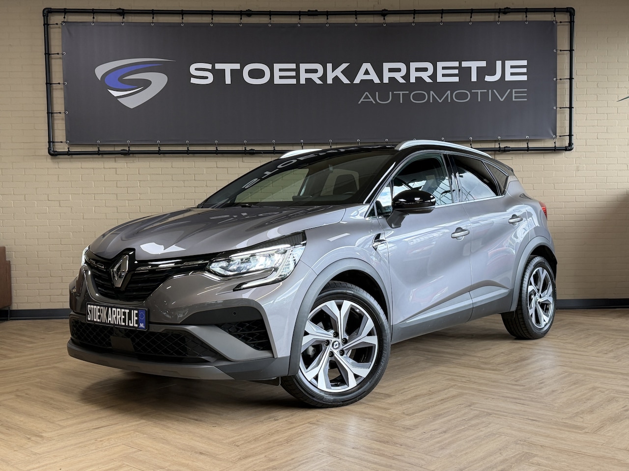 Renault Captur - 1.3 TCe 140 R.S. Line | Groot 9,3" Navi | 18" | Stoelverwarming | Camera | Led 100% Dealer - AutoWereld.nl