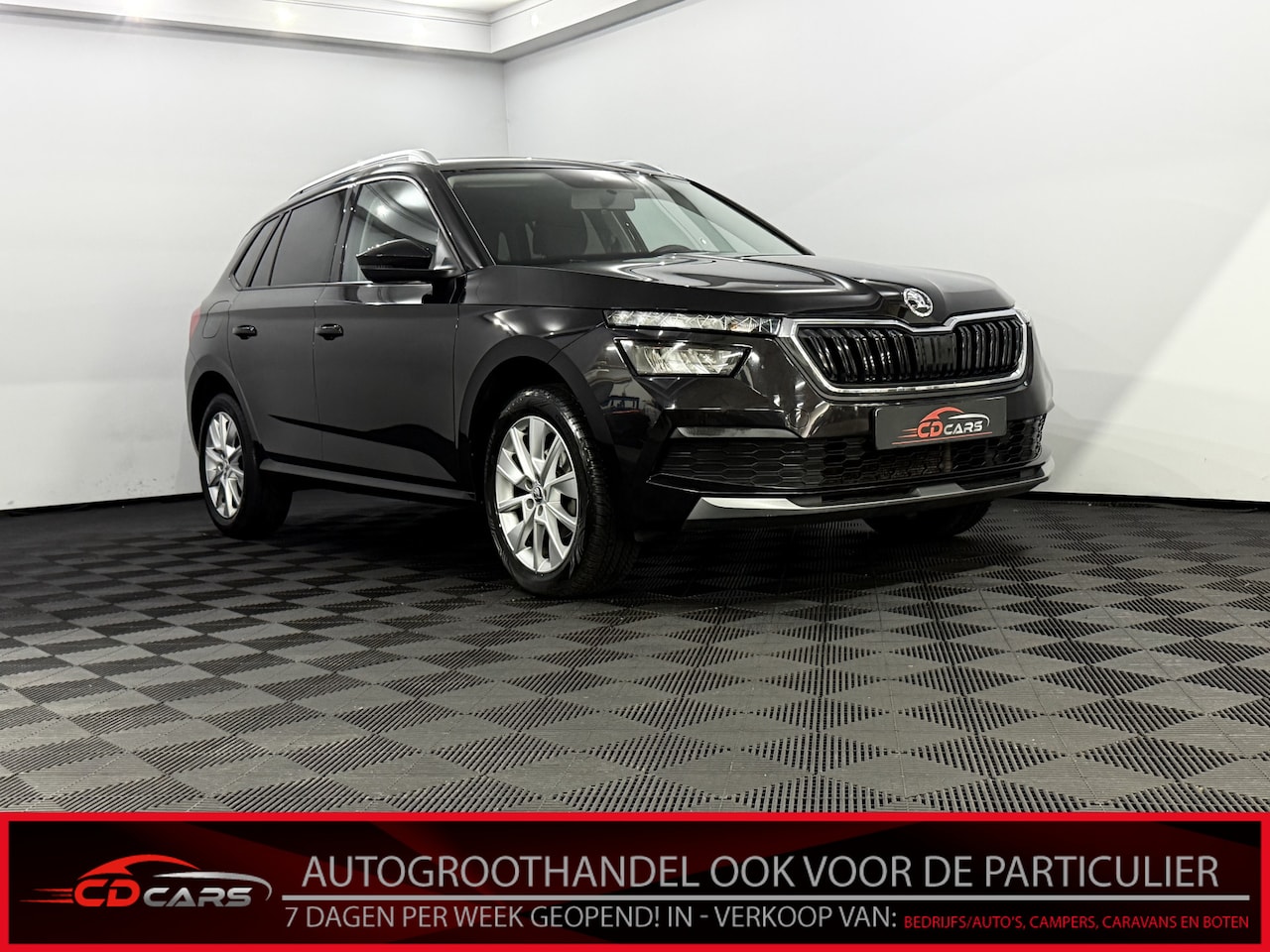 Skoda Kamiq - 1.0 TSI Active Airco, Apple carplay, Parkeersensoren, A start stop, Cruise control, Lichtm - AutoWereld.nl