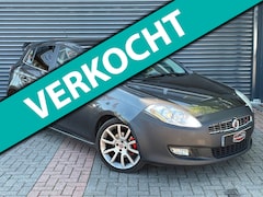 Fiat Bravo - 1.4 T-Jet Emotion Airco | Trekhaak | Pdc | 150 Pk