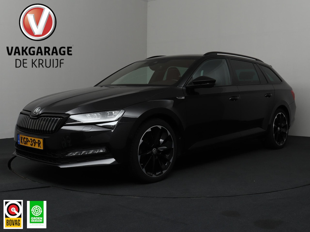 Skoda Superb Combi - 1.4 TSI iV Sportline Business | ACC | Virtual Cockpit | Standkachel | Winterpakket! - AutoWereld.nl