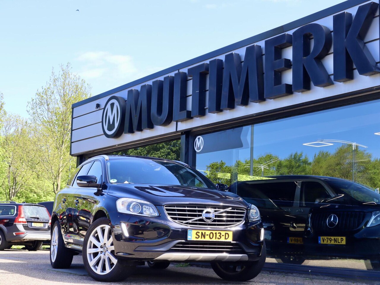 Volvo XC60 - 2.4 D5 AWD Summum 5 cilinder 215pk - AutoWereld.nl
