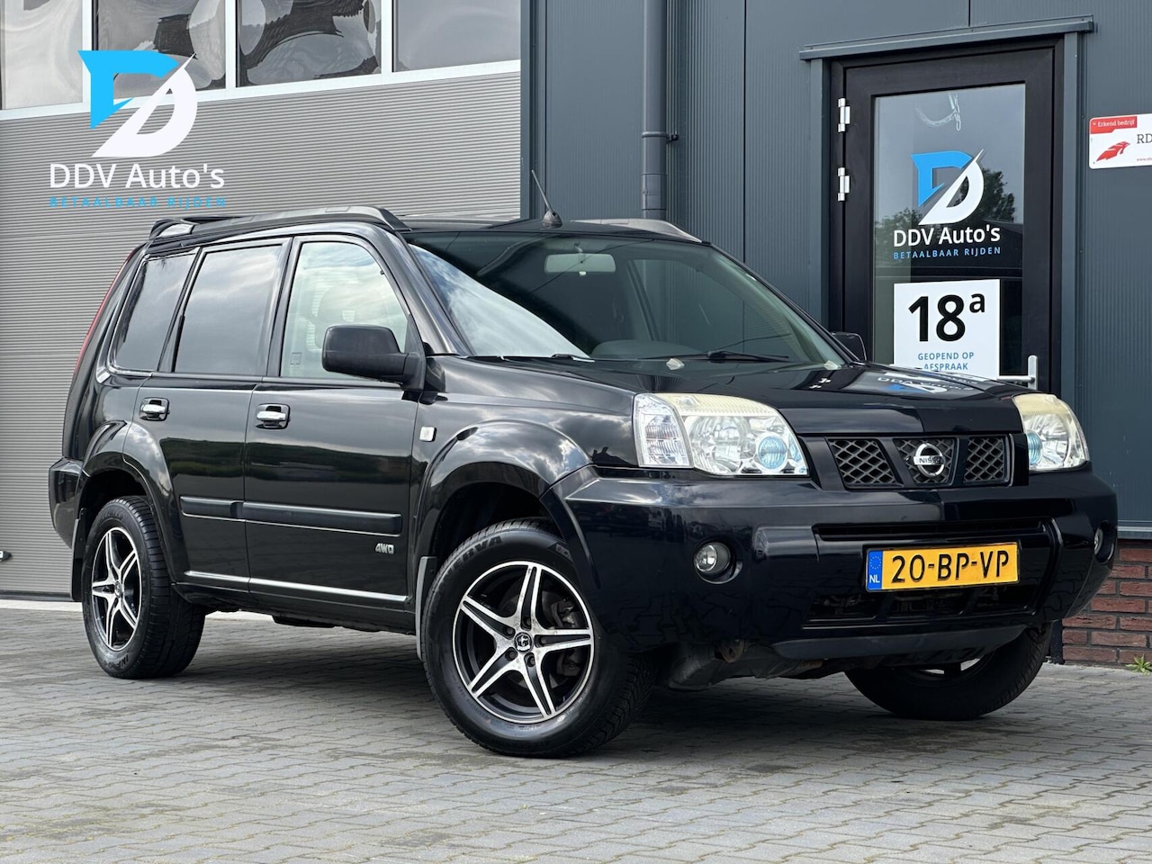 Nissan X-Trail - 2.2 dCi/136pk Sport 4x4|BTW|Trekhaak|Grijs Kenteken|Airco|PDC|Dakrails - AutoWereld.nl