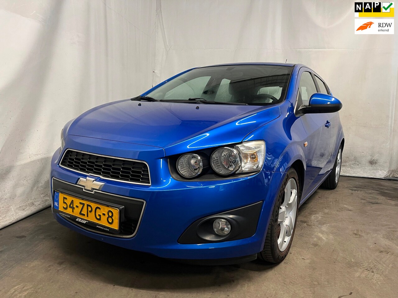 Chevrolet Aveo - 1.4 LTZ SCHADEAUTO!! - AutoWereld.nl