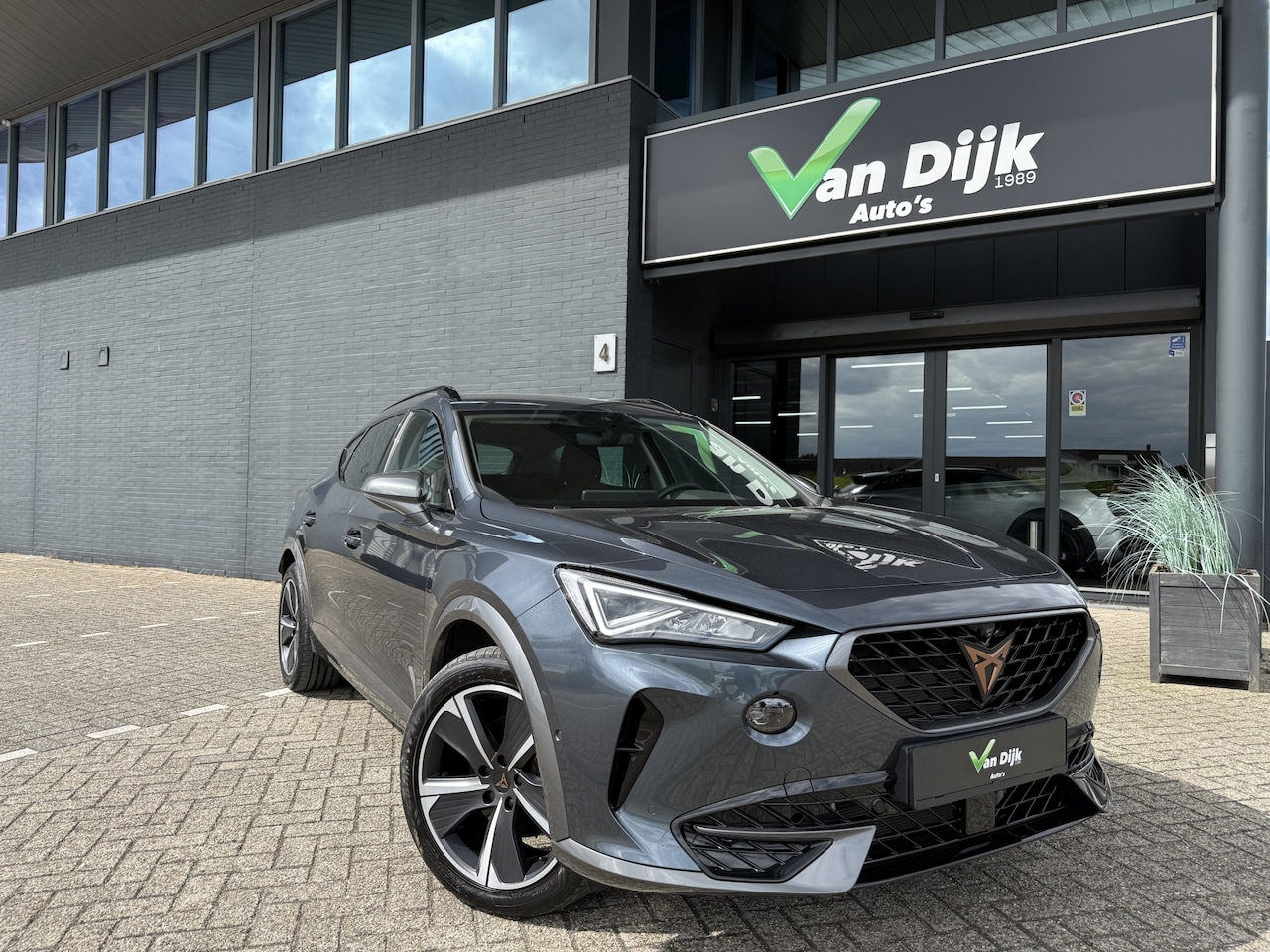 CUPRA Formentor - 1.4 e-Hybrid Navi Camera Keyless - AutoWereld.nl