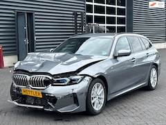 BMW 3-serie Touring - 330d xDrive, M-Sportpakket, Head-up, 360 camera