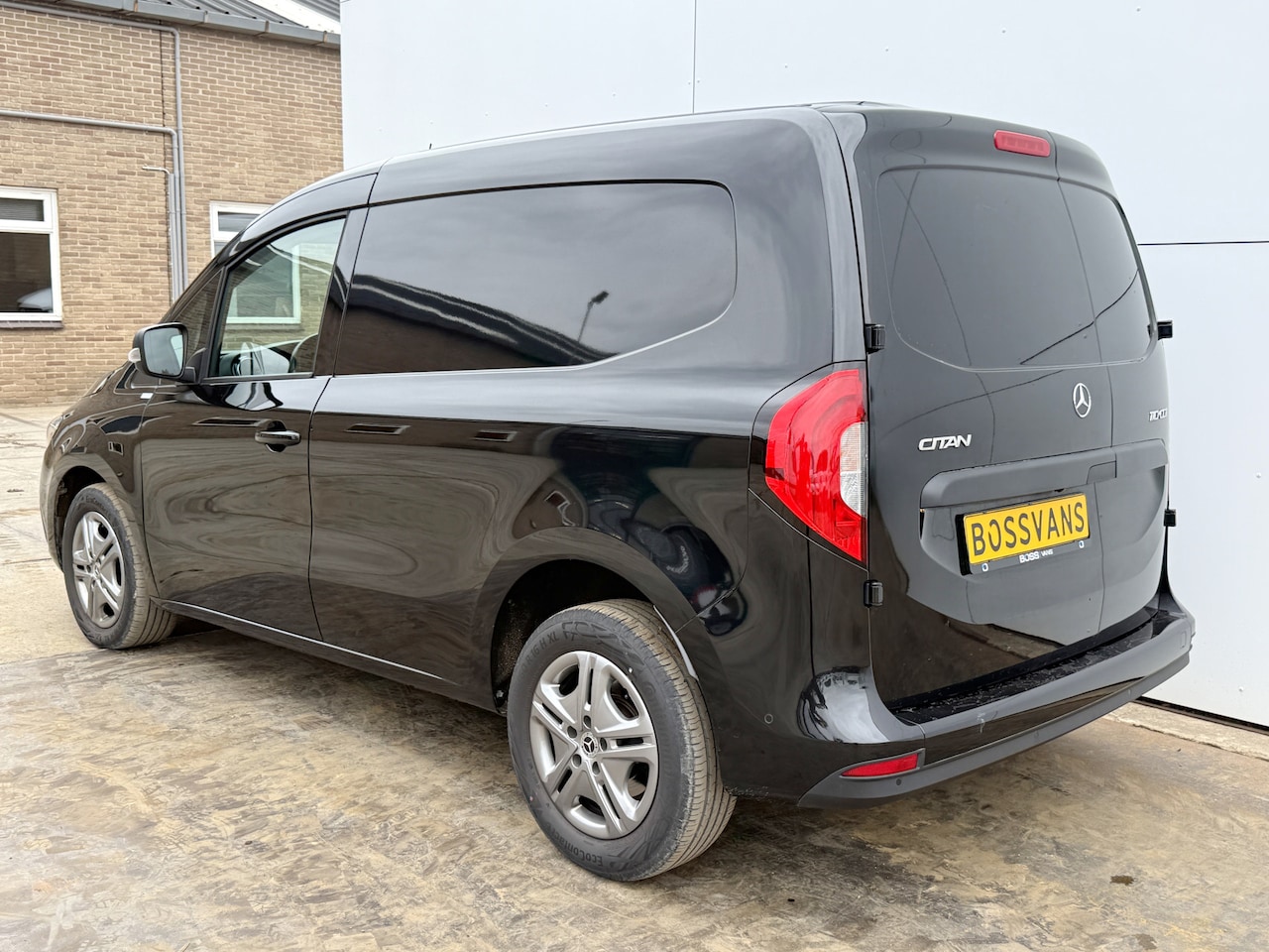 Mercedes-Benz Citan - 110 CDI Automaat L1 Airco Carplay Cruise control Stoelverwarming Parkeersensoren voor acht - AutoWereld.nl