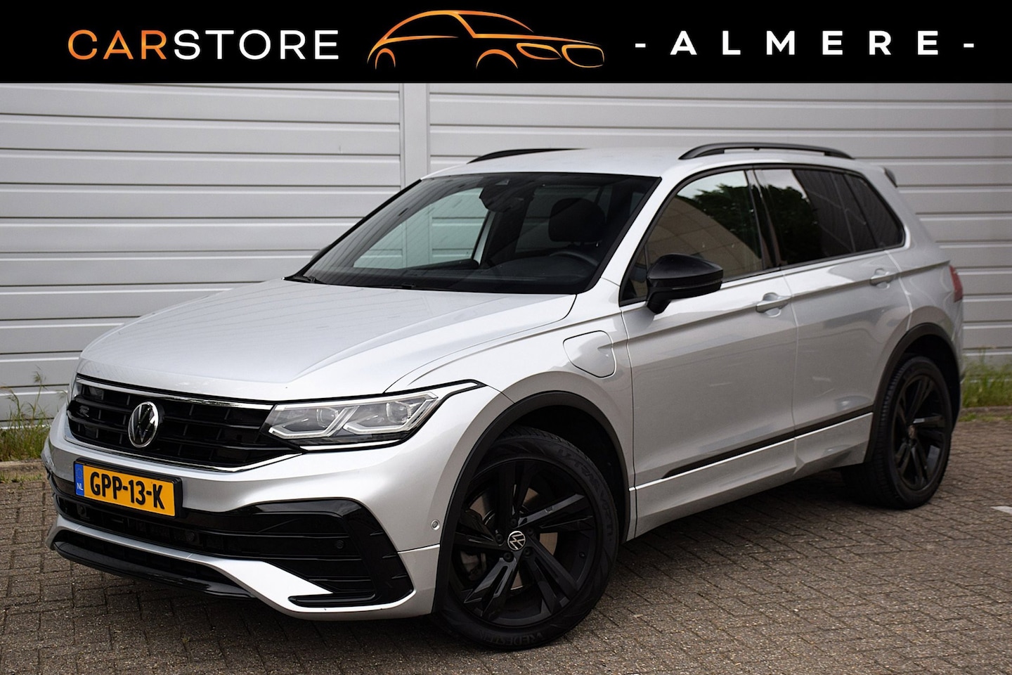 Volkswagen Tiguan - 1.4 TSI eHybrid R-Line Binnen&Buiten+*190Dkm*Nette auto*2021* - AutoWereld.nl