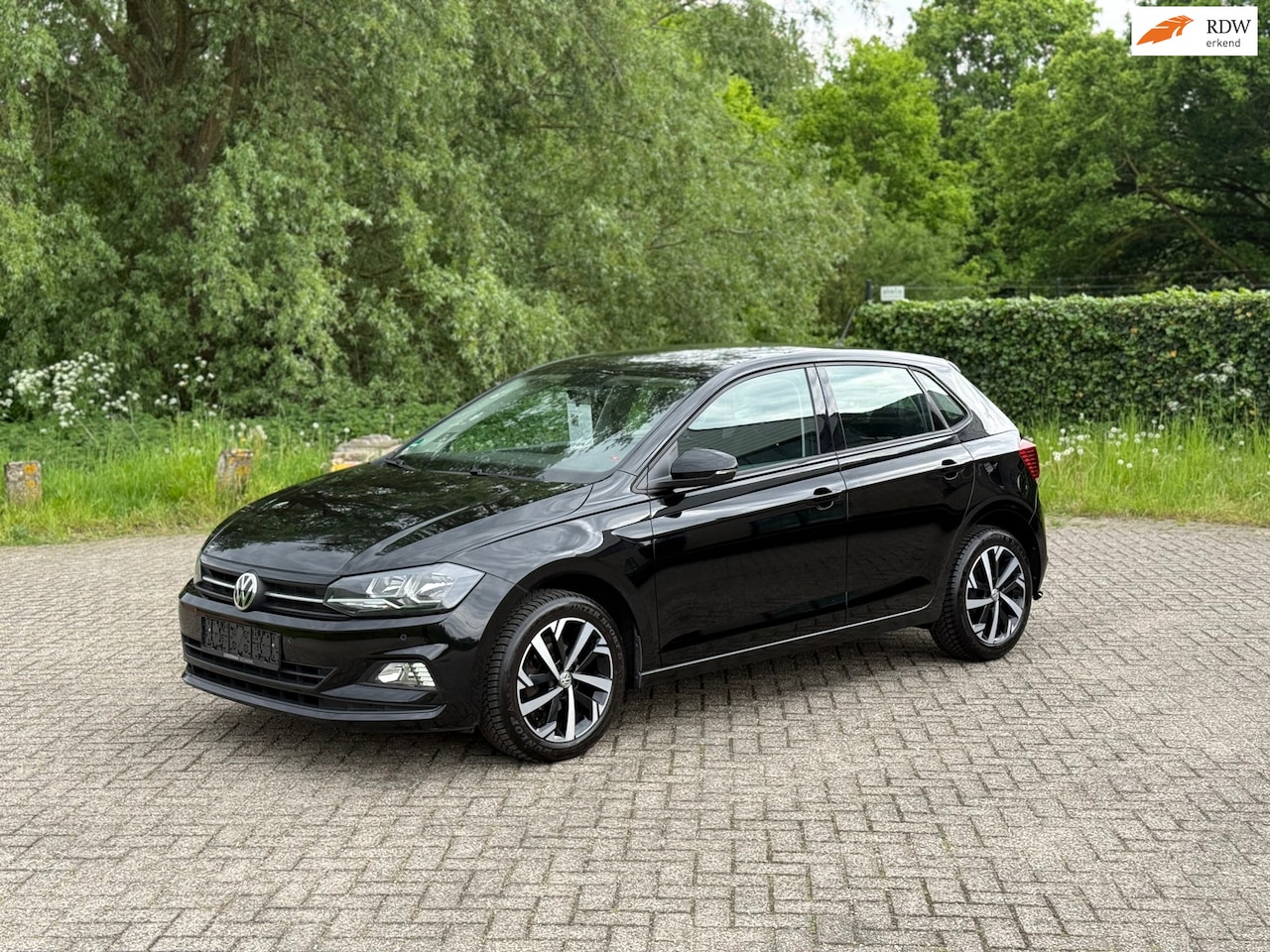 Volkswagen Polo - 1.0 TSI Highline 95PK I CARPLAY I STOELVERW I PDC I 1E EIG. I NWE APK - AutoWereld.nl