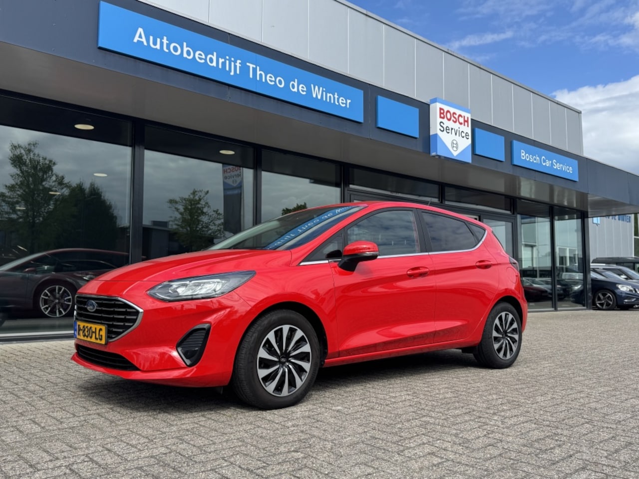 Ford Fiesta - 1.0 EcoBoost Hybride Titanium X | Navi | Camera | Stoelverwarmin - AutoWereld.nl