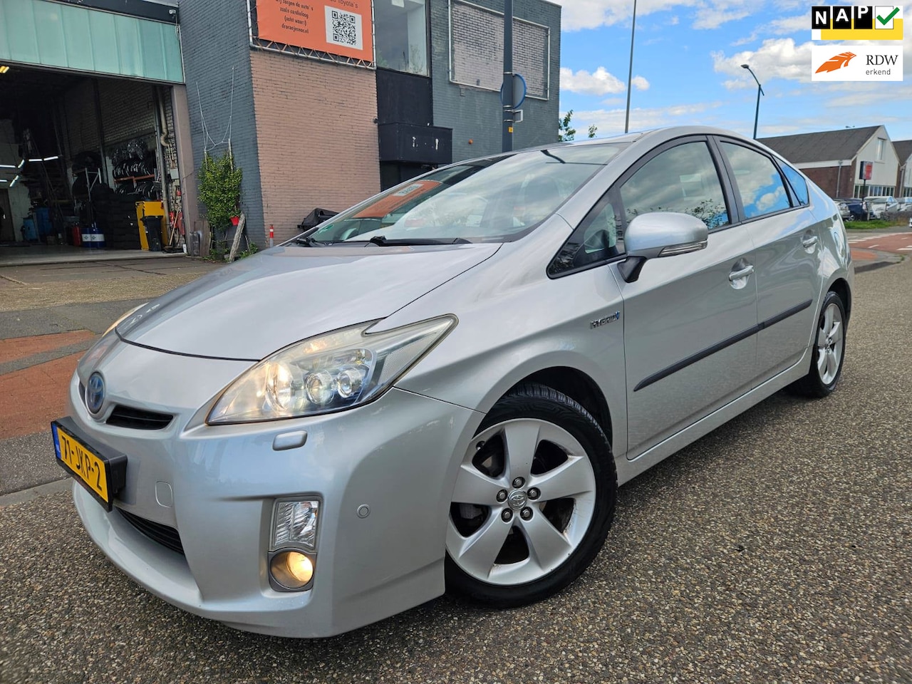 Toyota Prius - 1.8 Executive GARANTIE - AutoWereld.nl