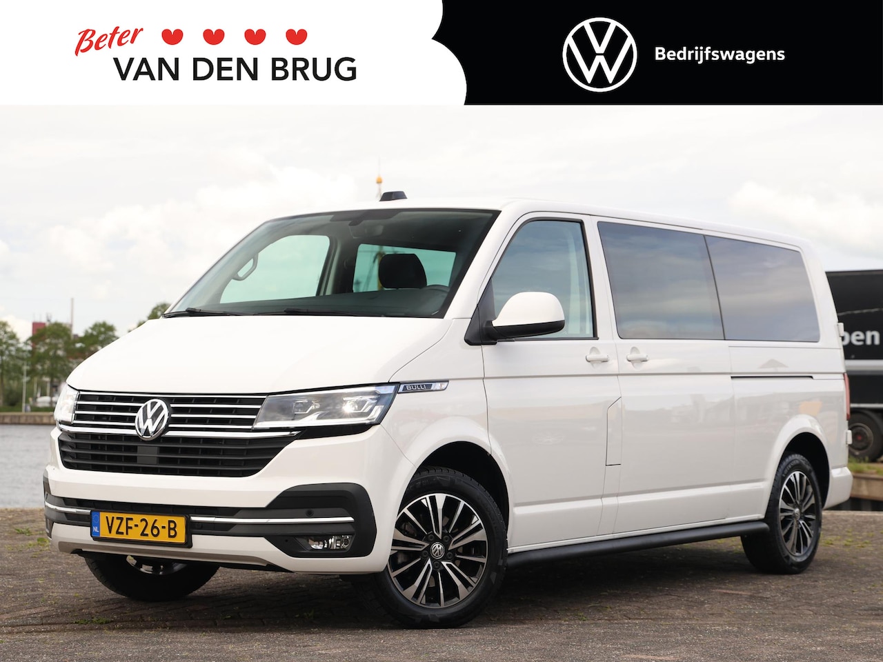 Volkswagen Transporter - 2.0 TDI 150pk Bulli Automaat | Dubbele schuifdeur | Navigatie | Airco | ACC | LED | Camera - AutoWereld.nl