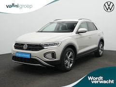 Volkswagen T-Roc - 1.0 TSI 110 pk Life | Achteruitrijcamera | Adaptive Cruise | Digital Cockpit Pro