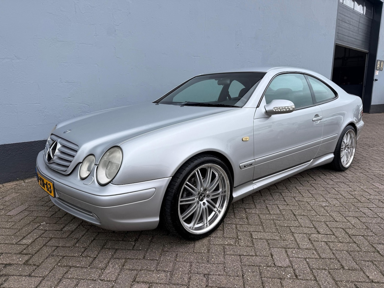 Mercedes-Benz CLK-klasse Coupé - 230 K. Sport - Leder - CarPlay - AutoWereld.nl