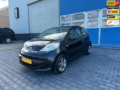 Peugeot 107 - 1.0-12V XS