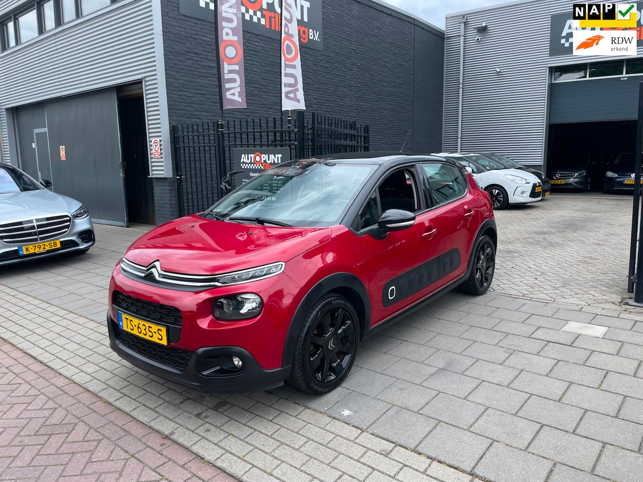 Citroën C3 - 1.2 PureTech S&S Shine 2e Eigenaar! Pano Airco PDC NAP APK - AutoWereld.nl