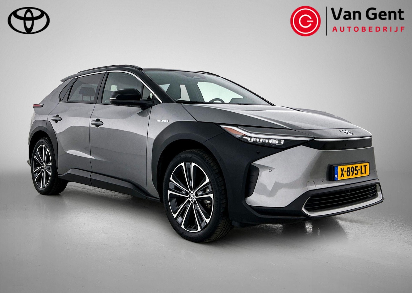 Toyota bZ4X - Premium 71 kWh | Panoramadak | Warmtepomp | 20 inch | 360 camera | Matrix LED | JBL | Dode - AutoWereld.nl