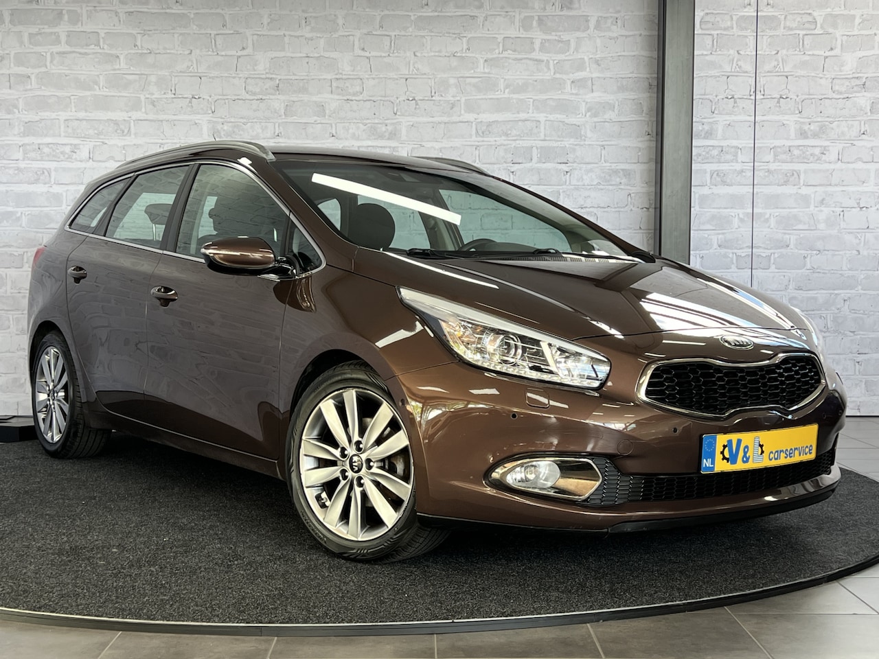 Kia Cee'd Sportswagon - 1.6 GDI Super Pack Premium Navigatie Camera Stoel Stuurverwarming - AutoWereld.nl