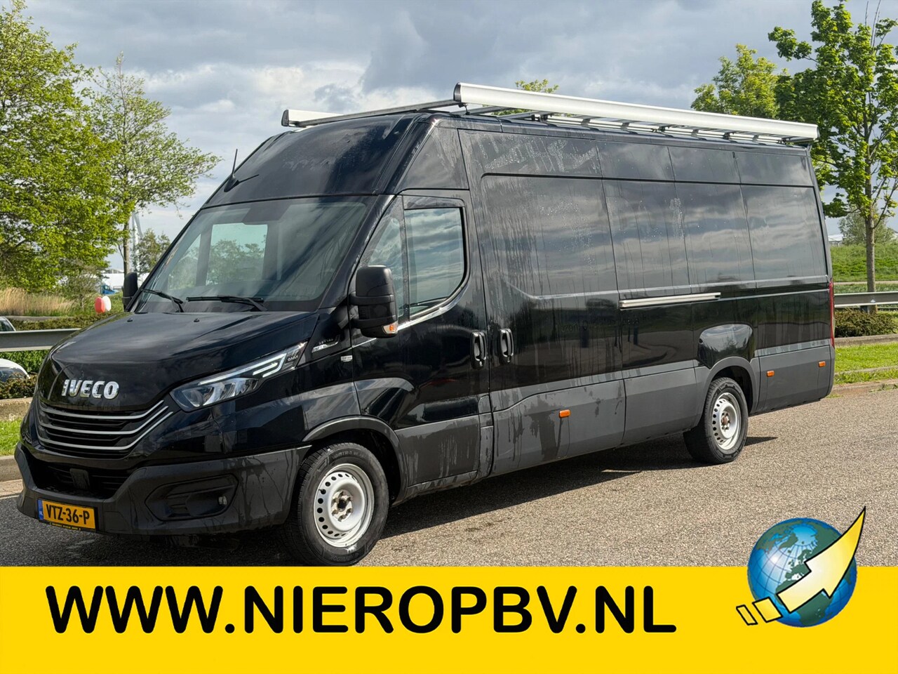 Iveco Daily - 35S16 L4H2 Automaat Airco Navi Cruisecontrol + Laadklep EURO 6 - AutoWereld.nl
