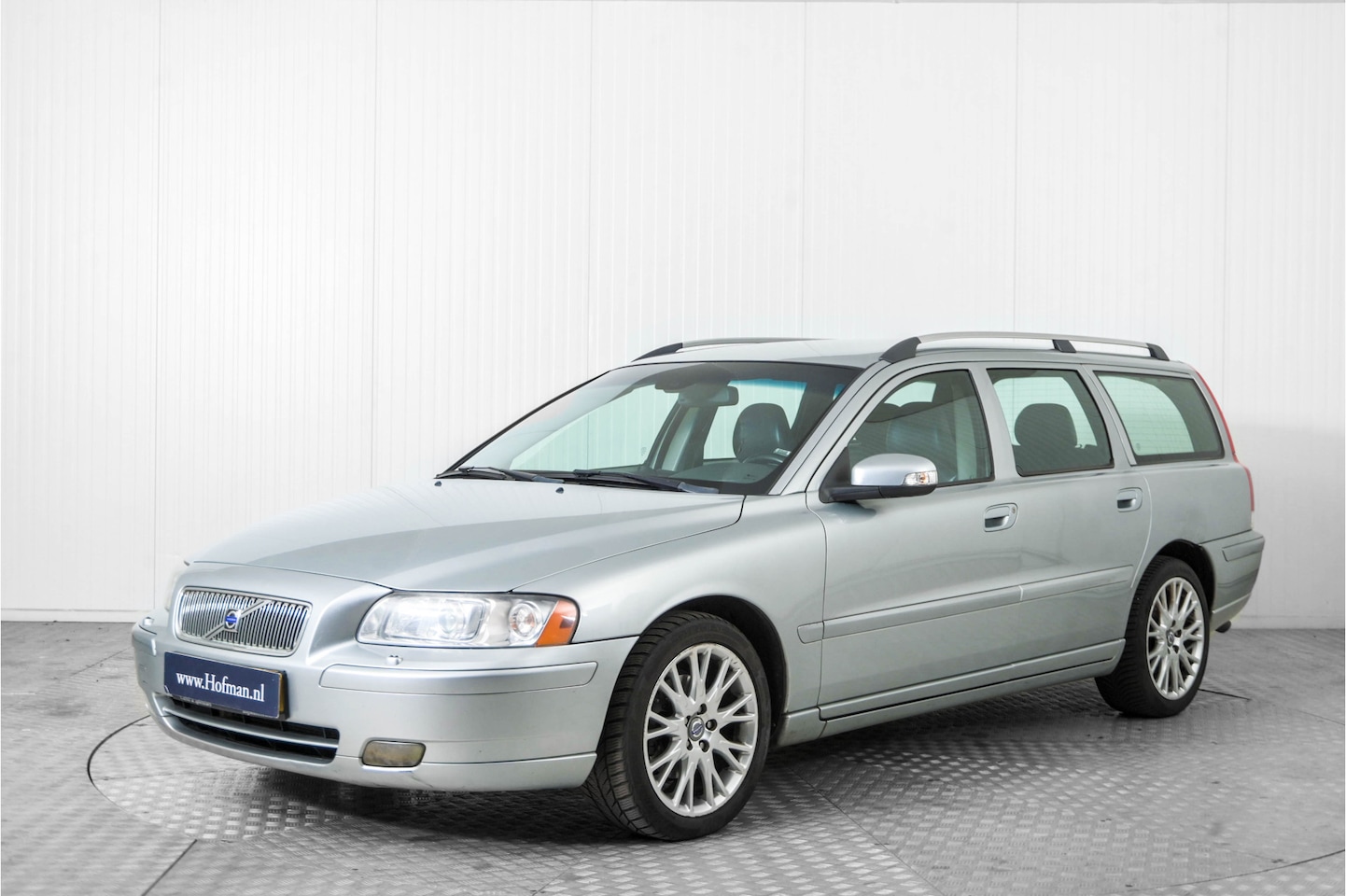 Volvo V70 - 2.4D Edition Sport 2.4D Edition Sport - AutoWereld.nl