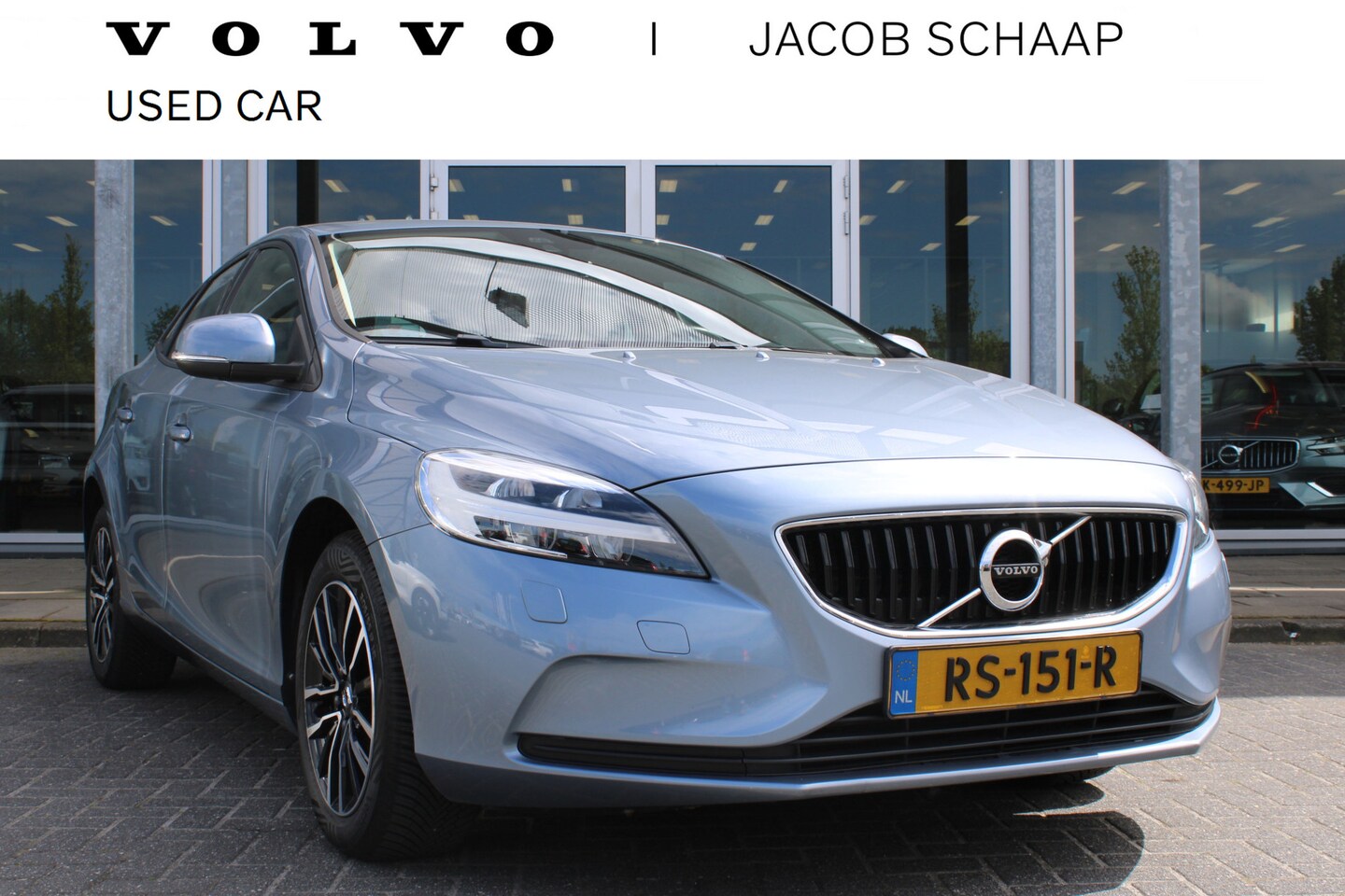 Volvo V40 - T2 123PK Nordic+ | Org. NL | Standkachel | PDC Achter | Verw. Voorstoelen | Climate Contro - AutoWereld.nl