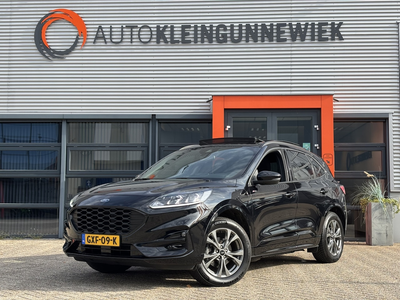 Ford Kuga - 2.5 PHEV ST-Line / Afneembare Trekhaak / Allseason Banden / Panoramadak / Camera / - AutoWereld.nl