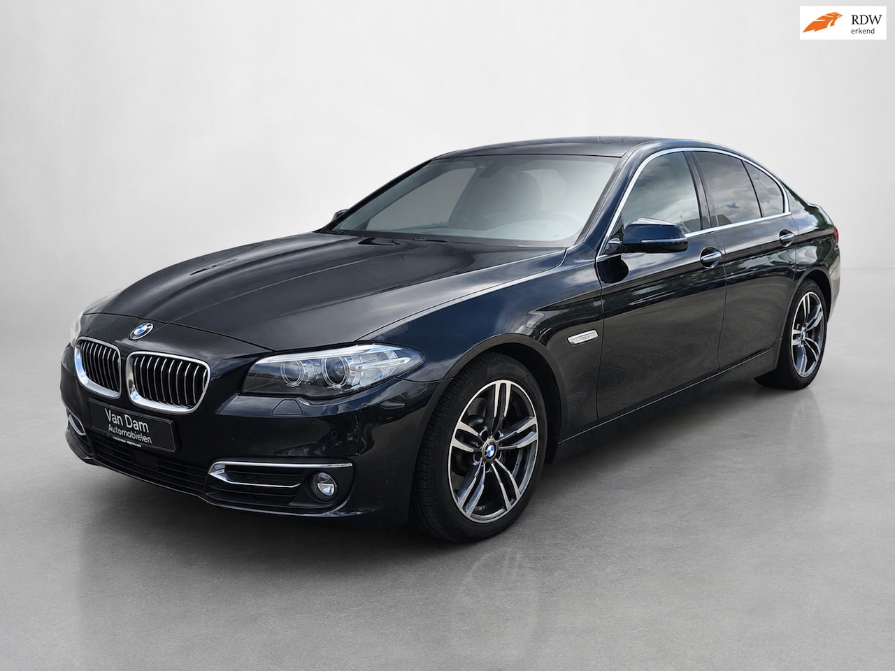 BMW 5-serie - 528i High Luxury Edition 528i High Luxury Edition - AutoWereld.nl