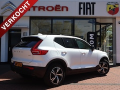 Volvo XC40 - B4 197PK Mild Hybrid Automaat Plus Dark, Rijklaarprijs | Leder | Trekhaak wegklapbaar | St
