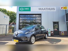 Renault Zoe - R110 Life 52 kWh Trekhaak-All weather banden