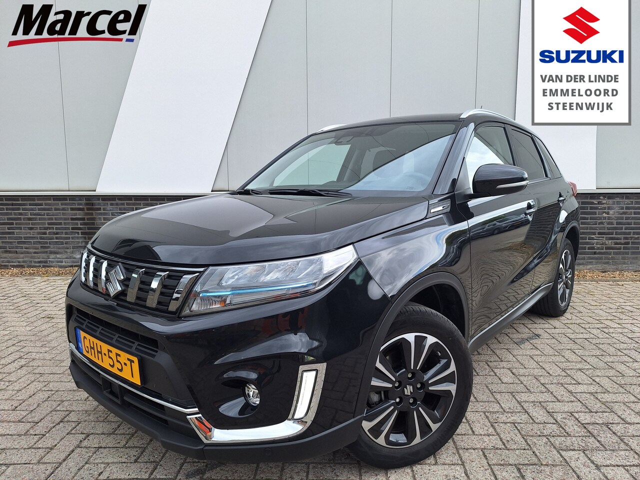 Suzuki Vitara - 1.5 Hybrid Style AUTOMAAT Trekhaak PDC v+a Dodehoek Detectie AD. Cruise control - AutoWereld.nl