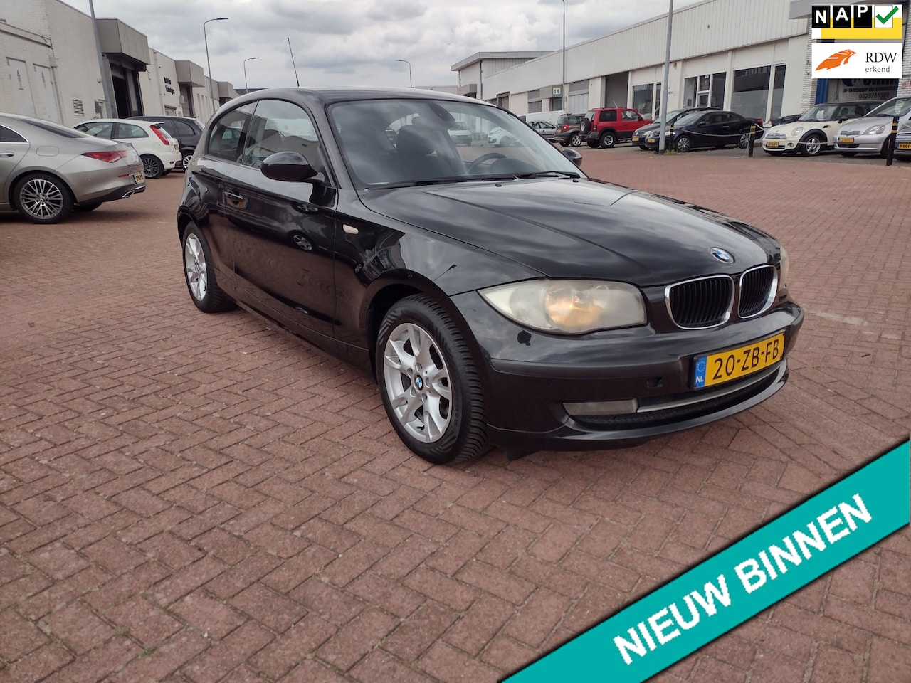 BMW 1-serie - 116i Business Line MOOIE AUTO BEL 0619590613 AIRCO - AutoWereld.nl